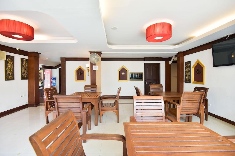 Oyo 389 Sira Boutique Residence Phuket Exterior foto